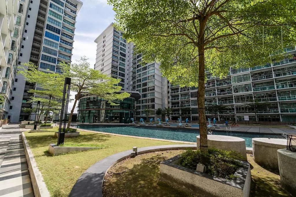 02 Palazio Apartment Japanese Style Studio Mount Austin Wifi & Netflix Johor Bahru